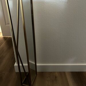 Elegant Gold Wall Mirror